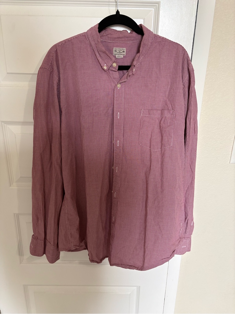 J. Crew Men's Long-Sleeve red and White Button-Down Shirt
